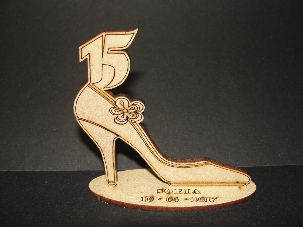 Souvenir Mdf Cumpleaños 15 18 20 40 50 Zapato Laser